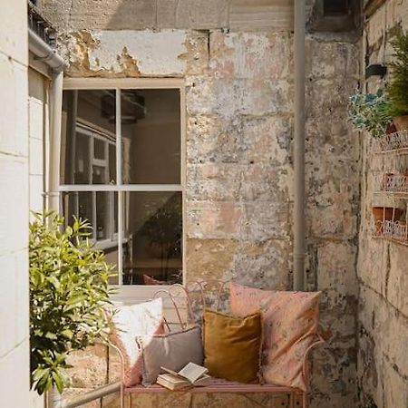 Primrose Cottage - With Private Courtyard & Sun Terrace In Central Bath Exterior foto